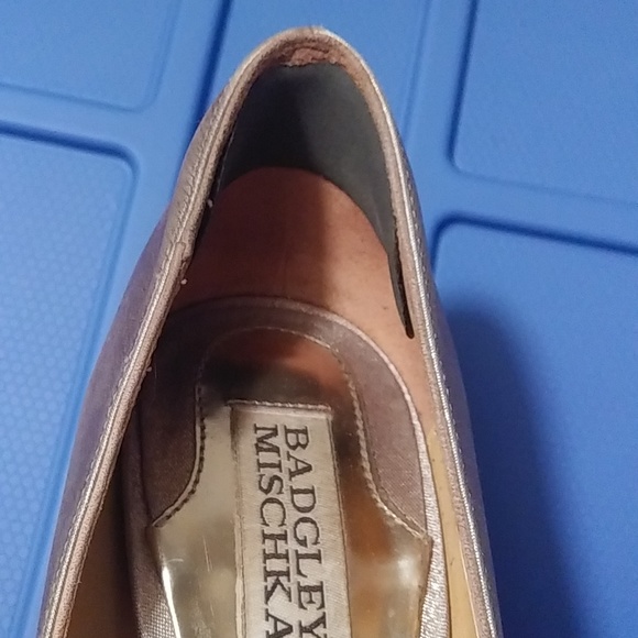 Badgley Mischka Size 6 1/2 M Taupe - Picture 5 of 8